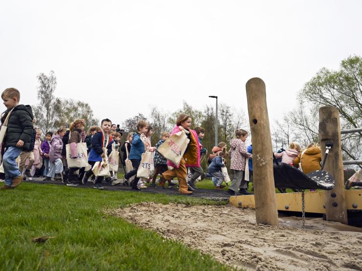 Opening nieuw speeltuig Waterfort